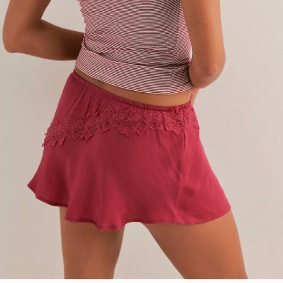 Free People NWT Soft Flutter half slip, Cerise, Med - Picture 2 of 9